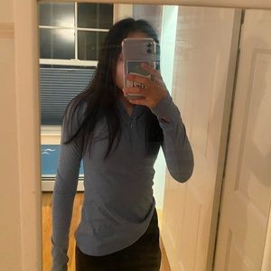 longsleeve blue yoga shirt 🤍